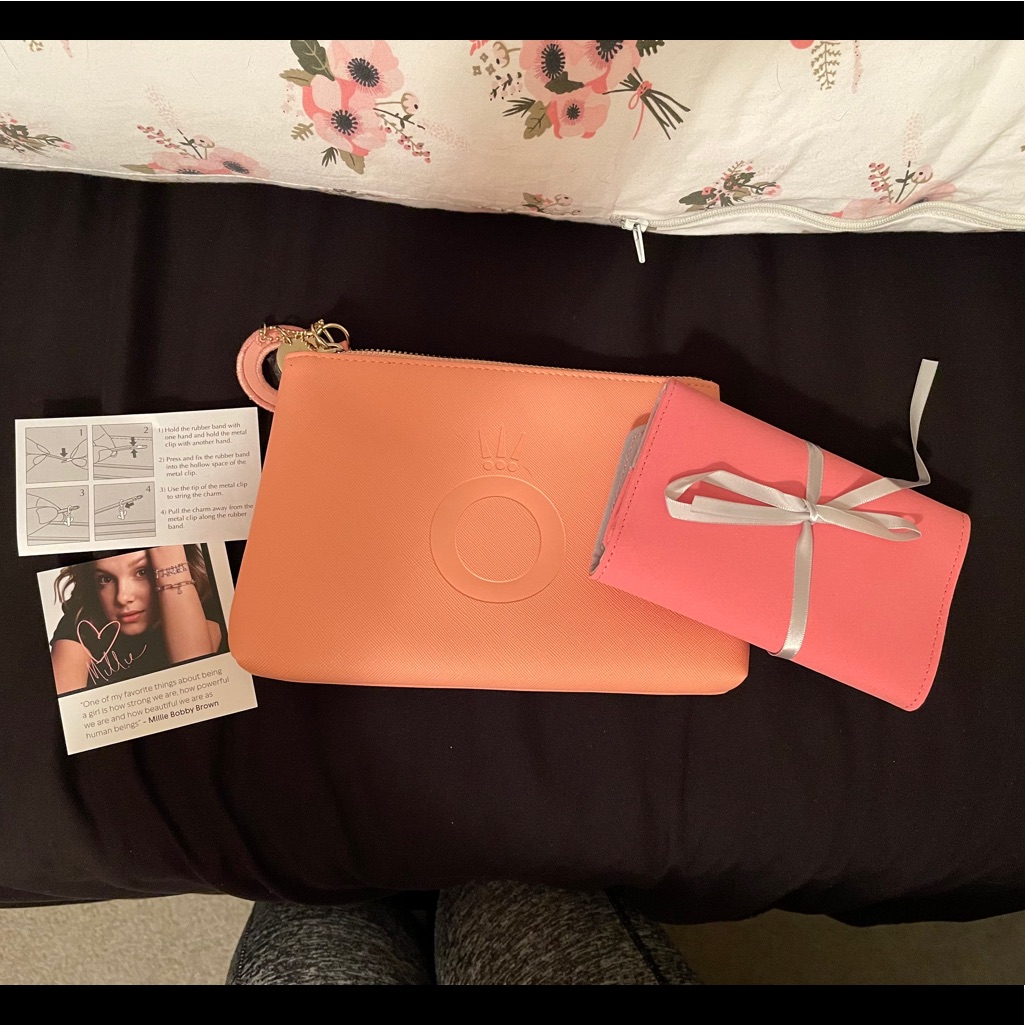 Pandora Me Wristlet And Jewelry Holder
